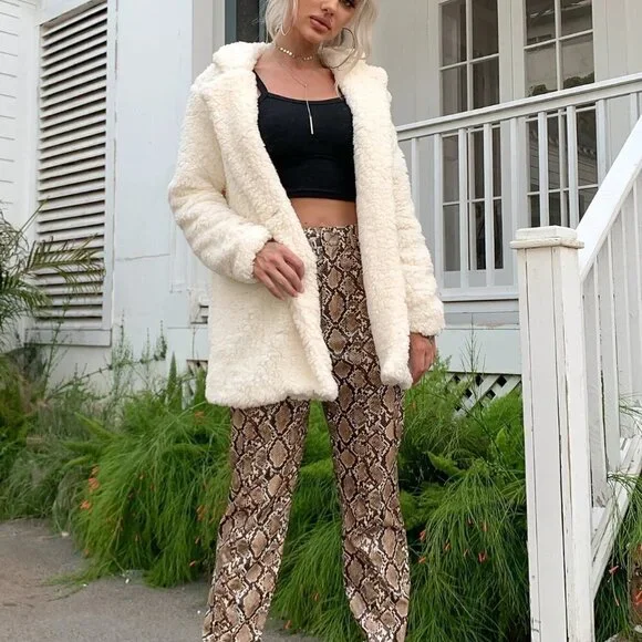 Beige Preppy Womens Double Button Teddy Coat - Picture 5 of 5